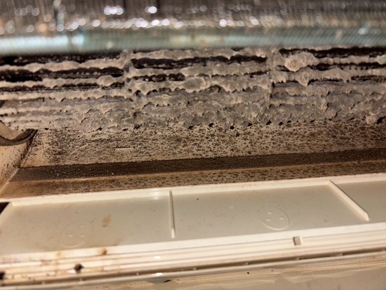 台中北屯分離式冷氣清洗兩台 