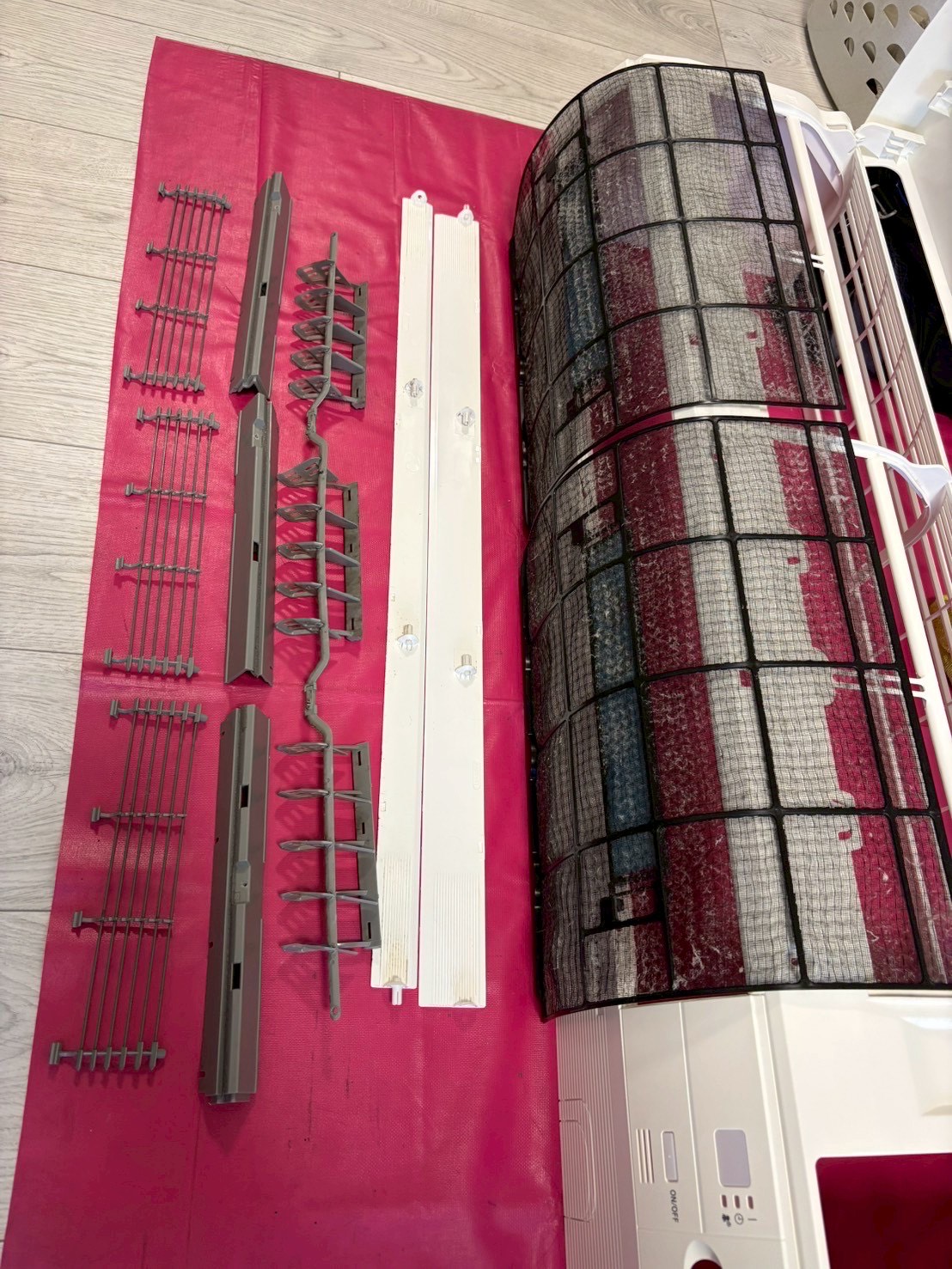 台中西區分離式冷氣清洗二台 