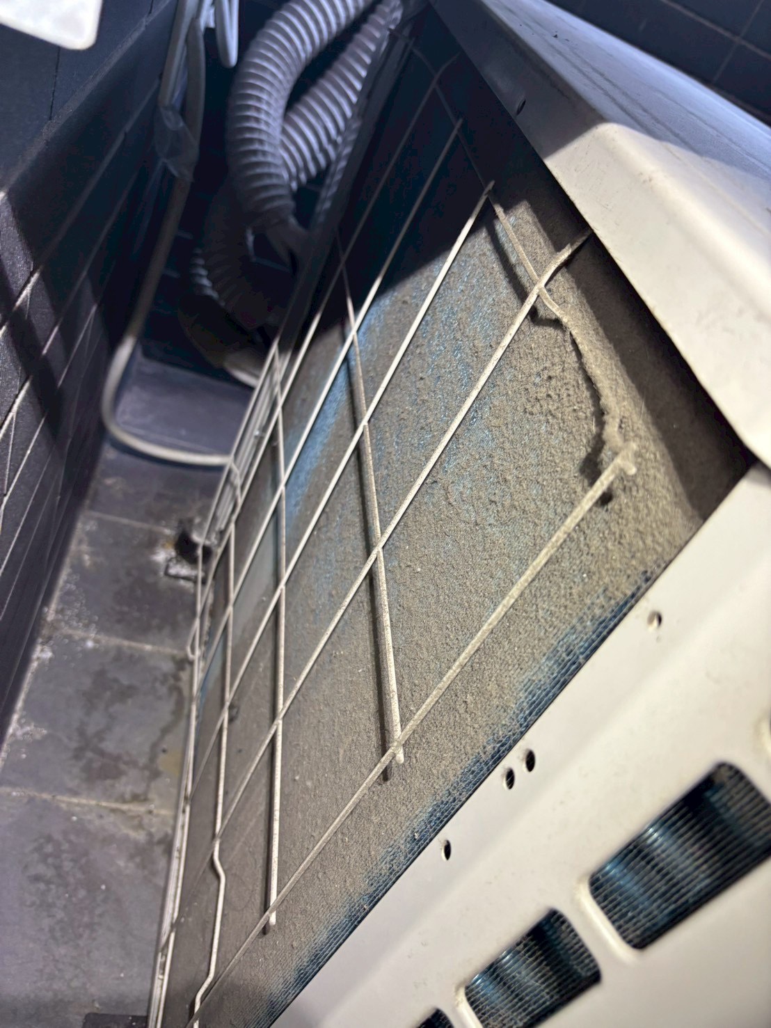 台中西區分離式冷氣清洗二台