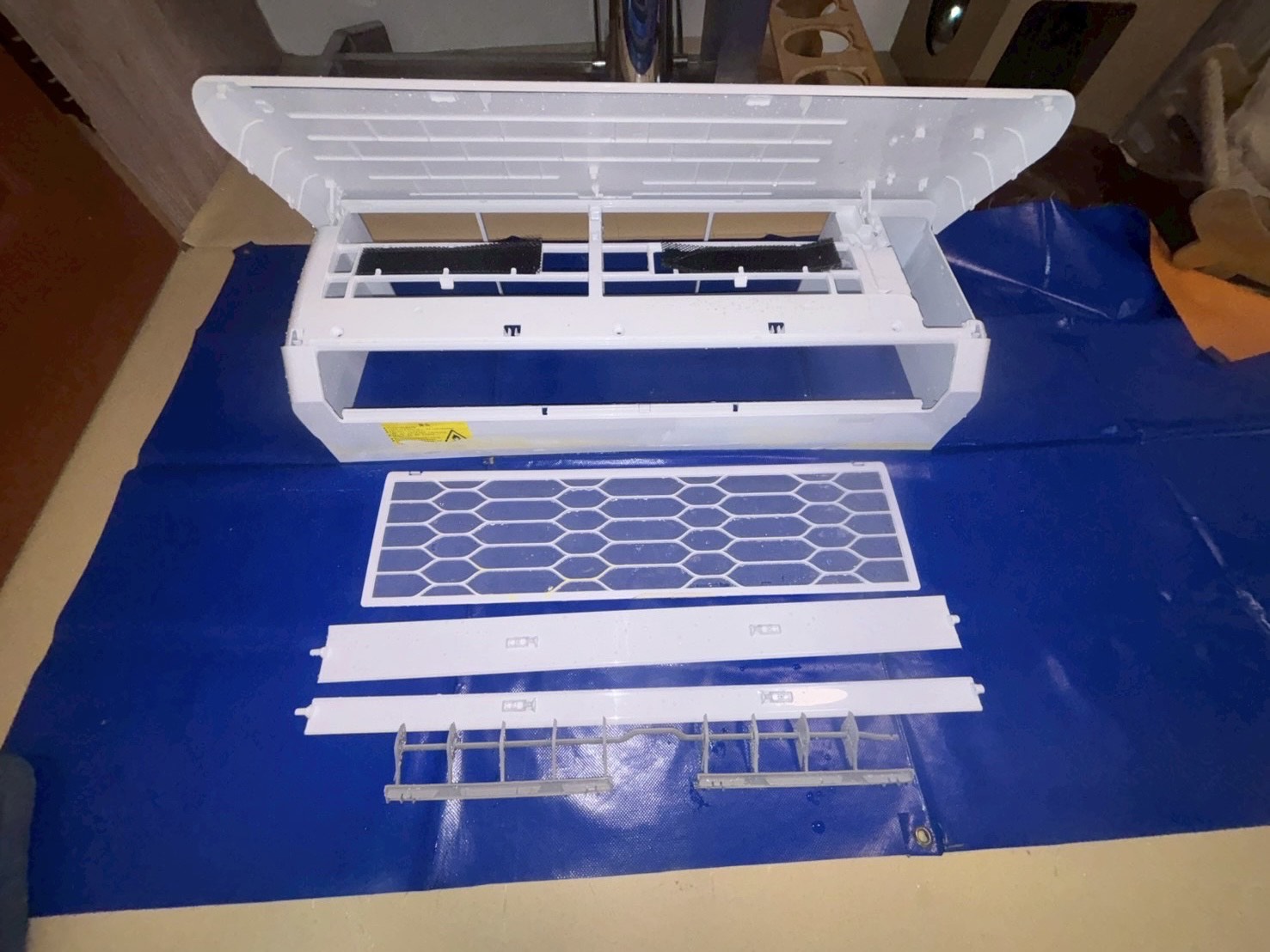 台中西區好牙動物醫院 分離式冷氣清洗