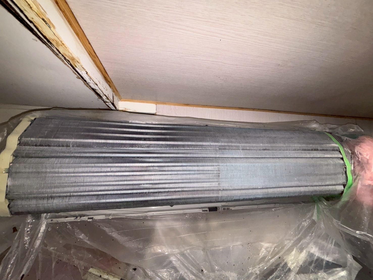 台中西區分離式冷氣清洗一台