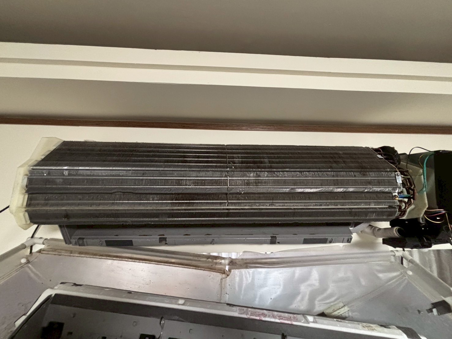 台中南屯分離式冷氣清洗三台