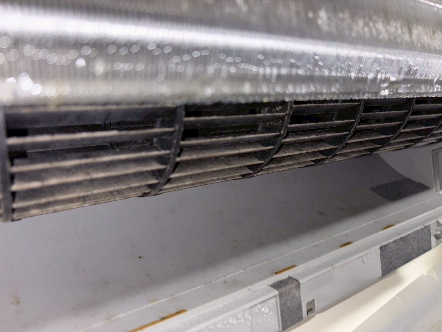 台中南屯分離式冷氣清洗三台