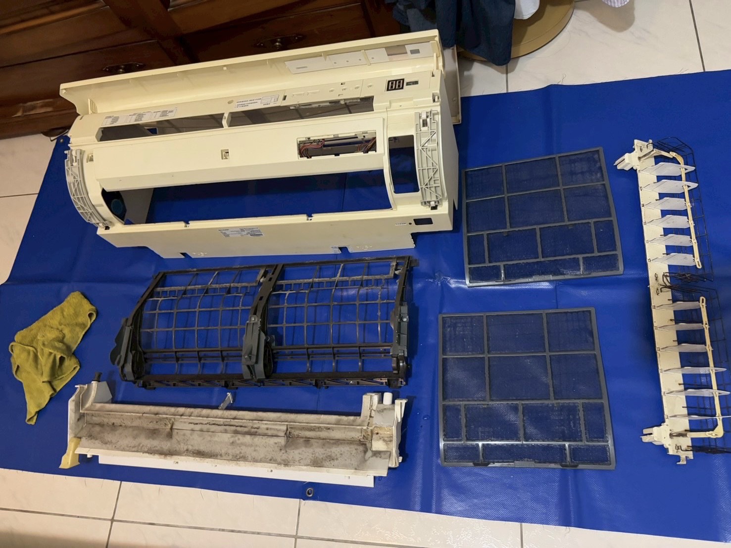 台中大里分離式冷氣清洗一台