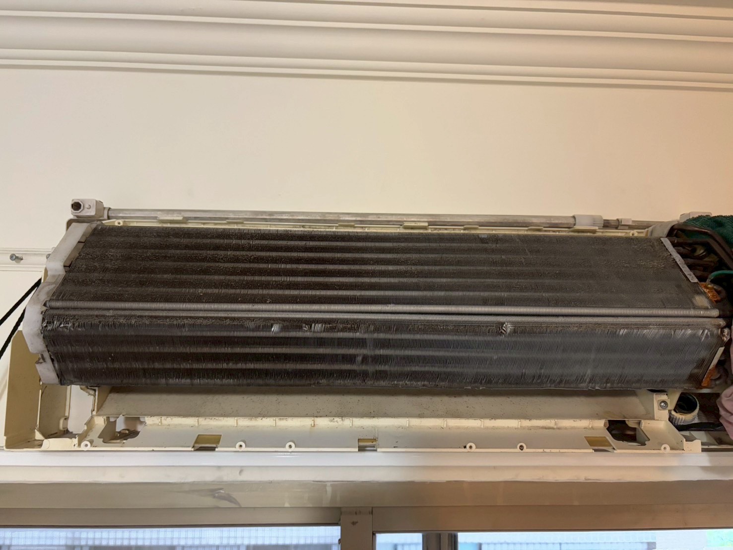 台中大里分離式冷氣清洗一台