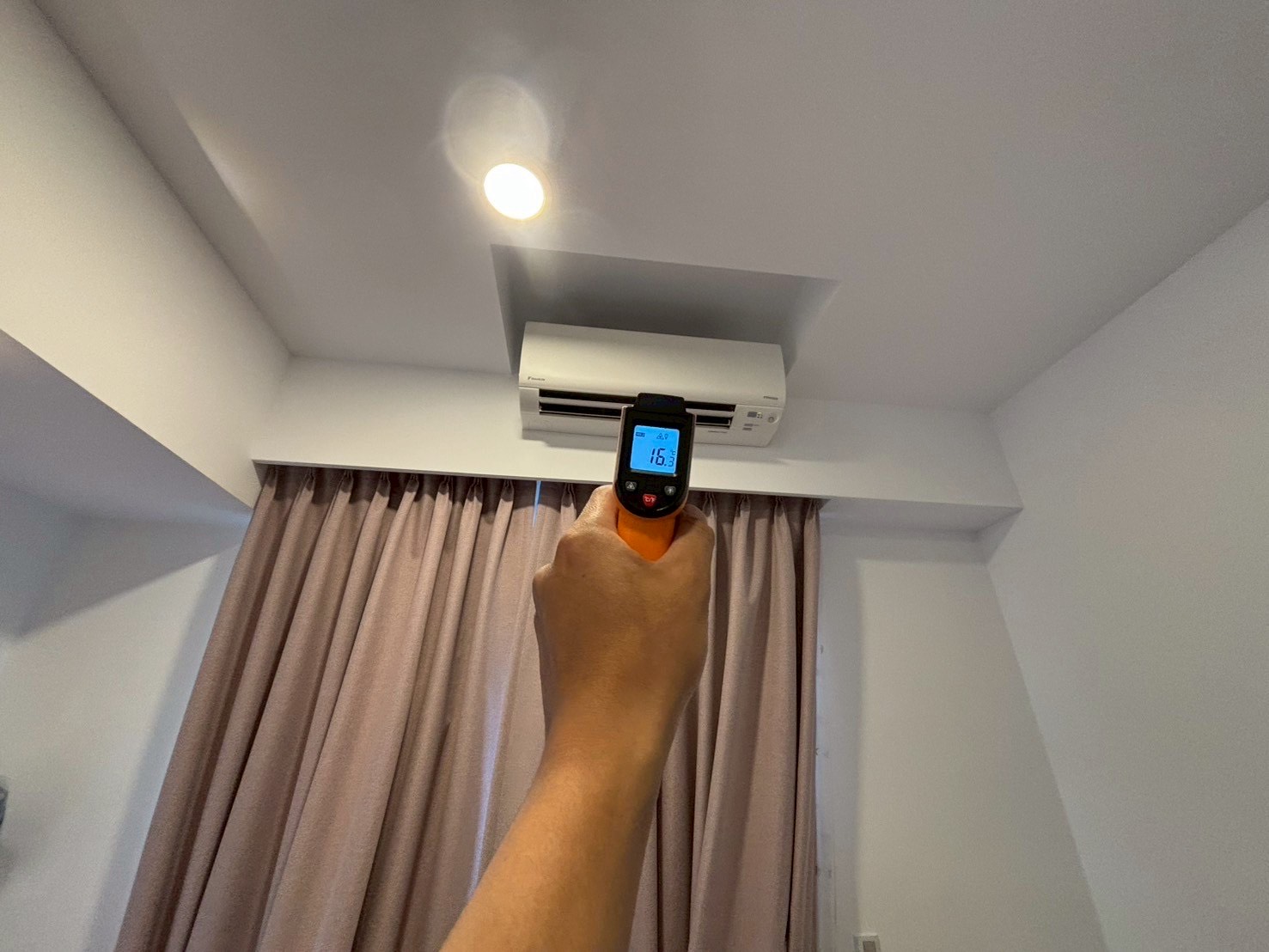 台中西屯分離式冷氣清洗一台 吊隱式冷氣清洗一台