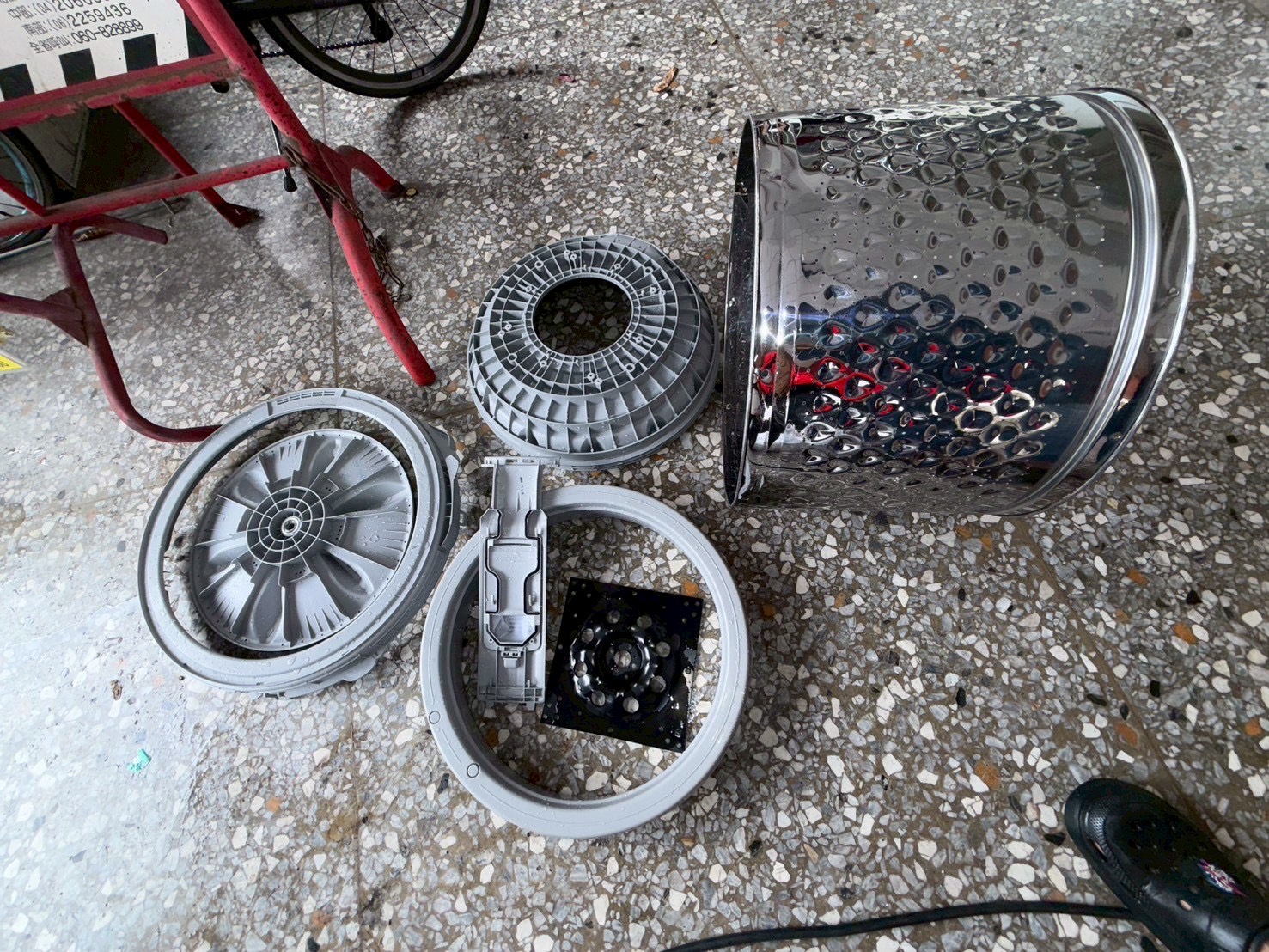 台中北屯洗鞋店滾筒式洗衣機清洗