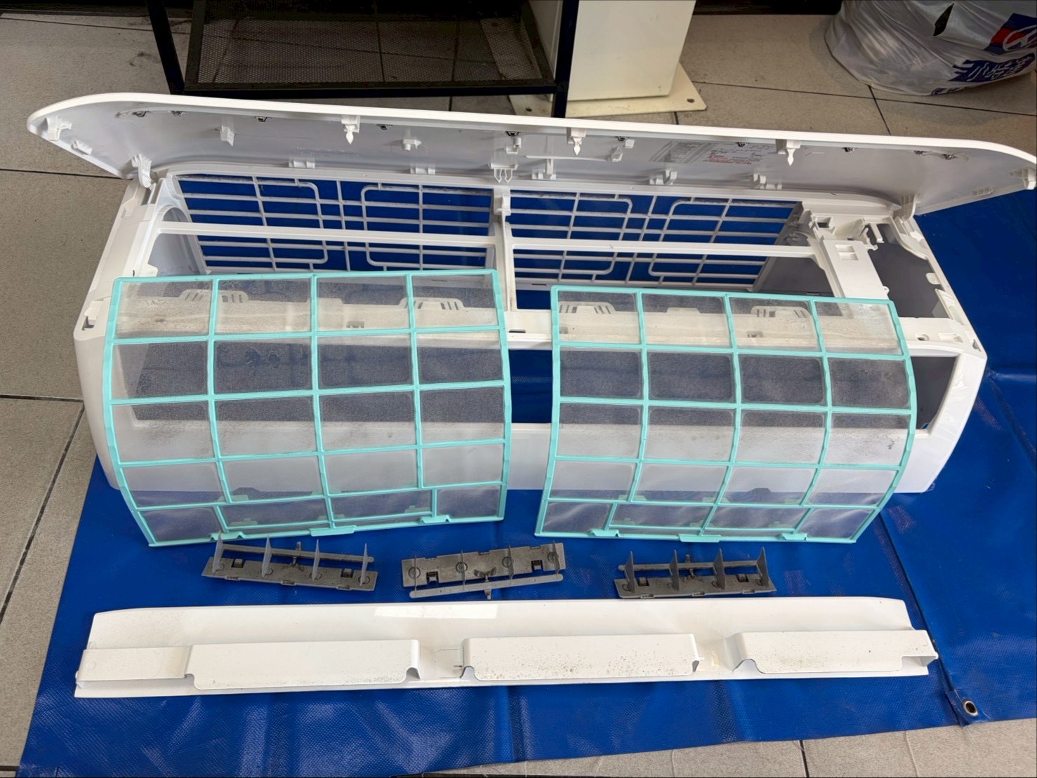 台中豐原理髮店 分離式冷氣清洗