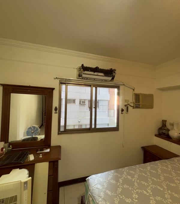 台中大里分離式冷氣清洗一台 廣潔家電清洗 冷氣清洗 洗衣機清洗 水塔清洗